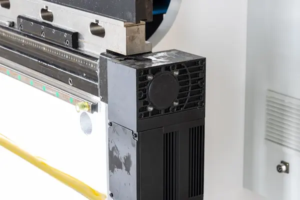 Electric Motorized Crowning of Press Brake Machine